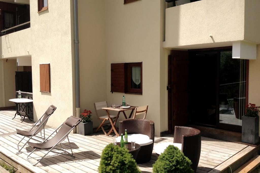 Appartement La Clusaz Avec Terrasse Sur Les Pistes De Ski Manigod Exterior photo