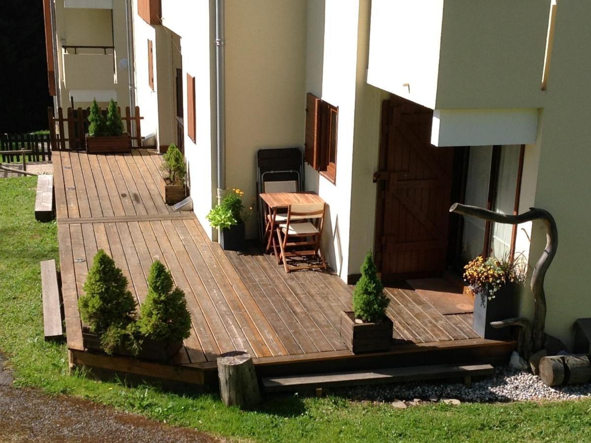 Appartement La Clusaz Avec Terrasse Sur Les Pistes De Ski Manigod Exterior photo